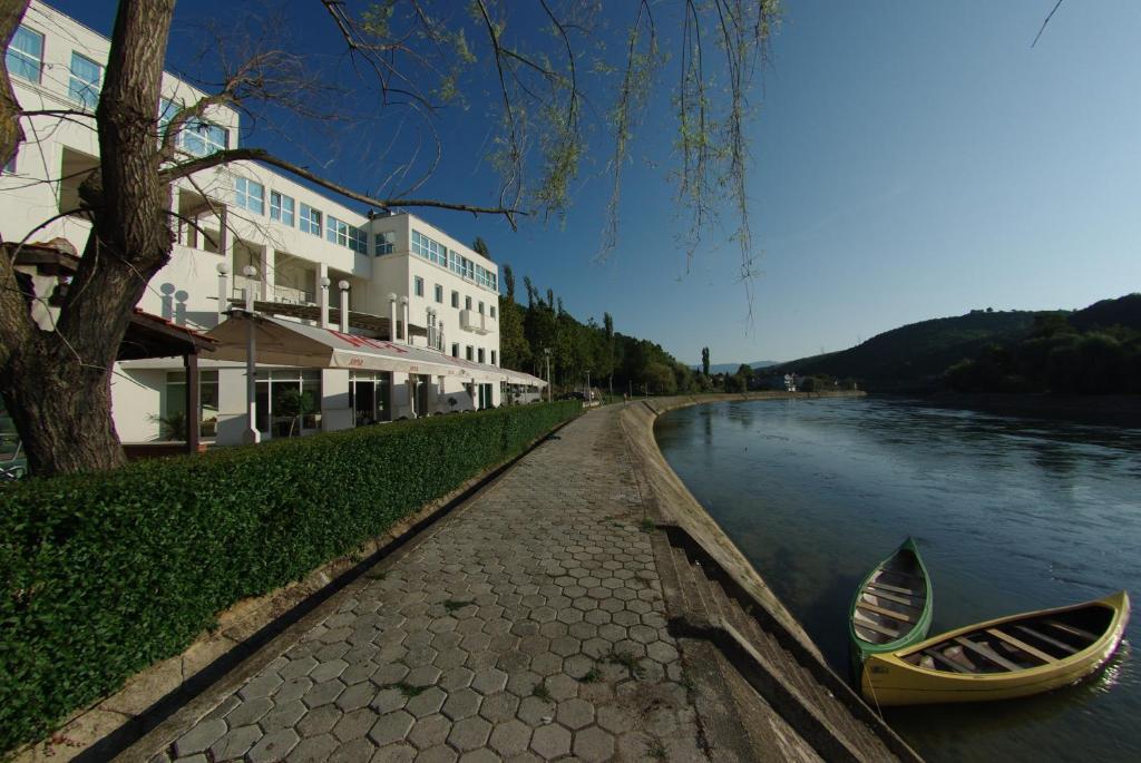 Hotel Sv. Mihovil Trilj Δωμάτιο φωτογραφία