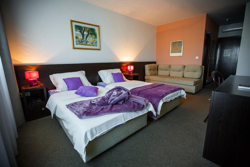 Hotel Sv. Mihovil Trilj Εξωτερικό φωτογραφία